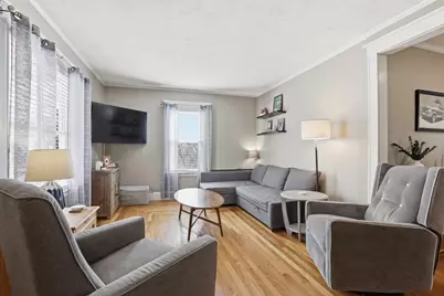 7 Sapphire Ave, Marblehead, MA 01945 - Photo 3