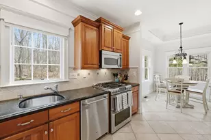 22 McNeil Cir, Hopkinton, MA 01748 - Photo 9