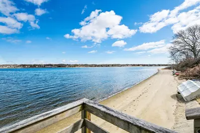 25 Toledo St, Falmouth, MA 02536 - Photo 27