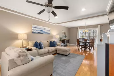 7 Woodland Ct #B, Milford, MA 01757 - Photo 5