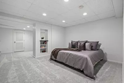 25 Howe St, Medway, MA 02053 - Photo 29