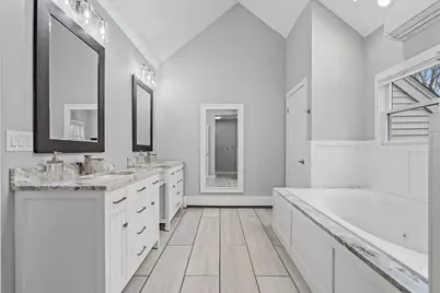 25 Howe St, Medway, MA 02053 - Photo 19