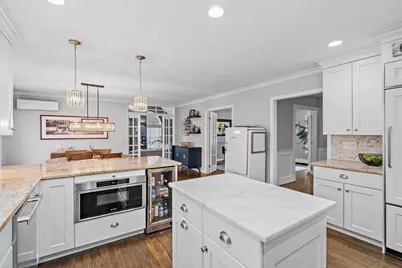 25 Howe St, Medway, MA 02053 - Photo 9