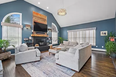 25 Howe St, Medway, MA 02053 - Photo 11