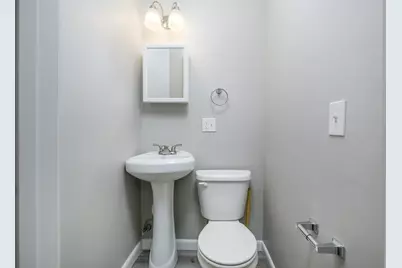 17 O St #1, Boston, MA 02127 - Photo 11