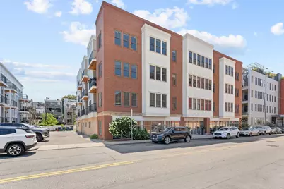 637 E 1st St, Boston, MA 02127 - Photo 15