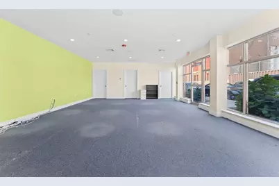637 E 1st St, Boston, MA 02127 - Photo 7