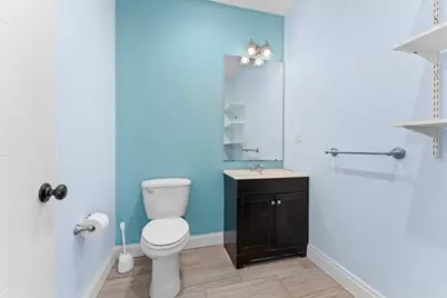 637 E 1st St, Boston, MA 02127 - Photo 13