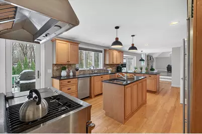 3 Seten Cir, Andover, MA 01810 - Photo 5