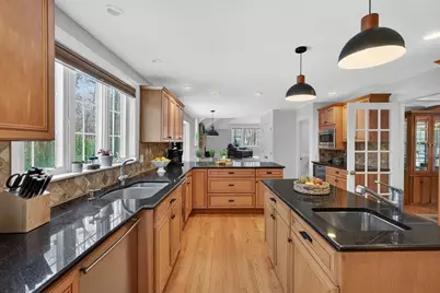 3 Seten Cir, Andover, MA 01810 - Photo 7