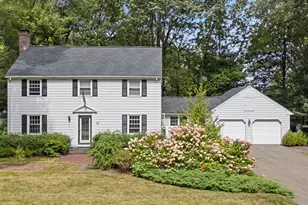 30 Forest Dr, Holden, MA 01520 - Photo 1