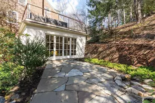 140 Dudley St, Brookline, MA 02445 - Photo 19