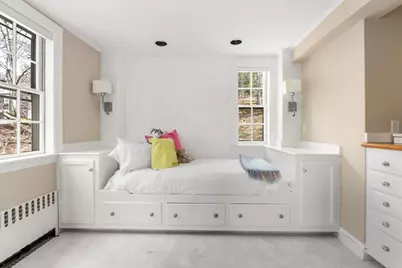 140 Dudley St, Brookline, MA 02445 - Photo 13