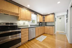 85 Dawson Dr, Needham, MA 02492 - Photo 3