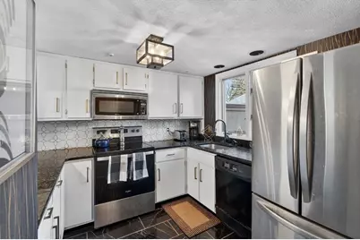 27 Mill Pond #27, North Andover, MA 01845 - Photo 5