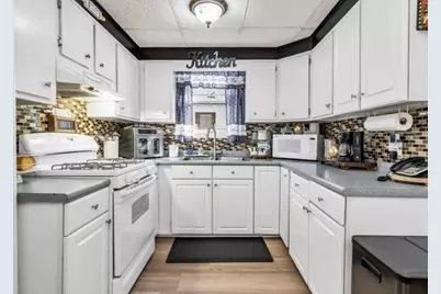 11 Cambridge St, Lawrence, MA 01843 - Photo 15