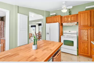 7 Sunrise Ave, Billerica, MA 01821 - Photo 9