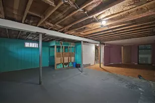 239 Hanson Dr, Springfield, MA 01128 - Photo 17