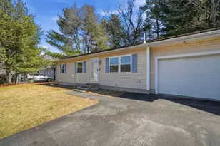 239 Hanson Dr, Springfield, MA 01128 - Photo 25
