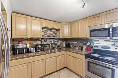 39 Groton St, Springfield, MA 01129 - Photo 11