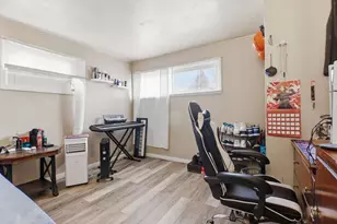 39 Groton St, Springfield, MA 01129 - Photo 21