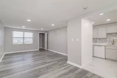 9 Longworth Ave #113, Brockton, MA 02301 - Photo 3