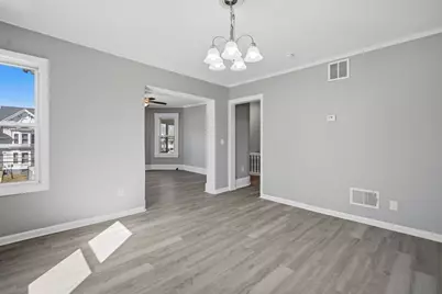 101-103 Oak St, Springfield, MA 01151 - Photo 7