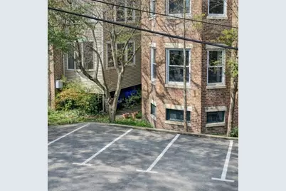 8 Euston St 8 Euston St U: 5 #5, Brookline, MA 02446 - Photo 9