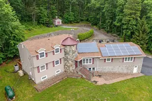 235 James St, Ludlow, MA 01056 - Photo 5