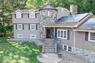 235 James St, Ludlow, MA 01056 - Photo 9