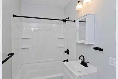 104-106 Moore St, Agawam, MA 01001 - Photo 15