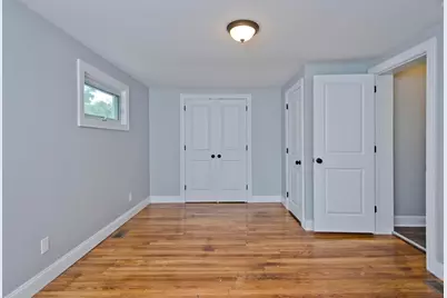 104-106 Moore St, Agawam, MA 01001 - Photo 9