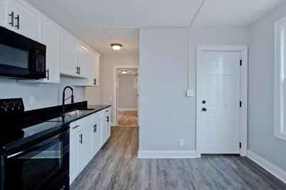 104-106 Moore St, Agawam, MA 01001 - Photo 7