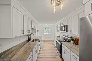 10 Ledgewood Way, Peabody, MA 01960 - Photo 5