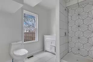 25 Tremont St, Brockton, MA 02301 - Photo 11