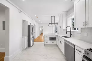 10 Beech St, Cambridge, MA 02140 - Photo 3