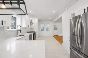 10 Beech St, Cambridge, MA 02140 - Photo 3