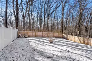 16 Beale St, Worcester, MA 01606 - Photo 35