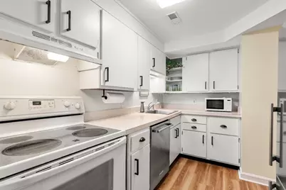 21 Jericho Road #21, Weston, MA 02493 - Photo 9