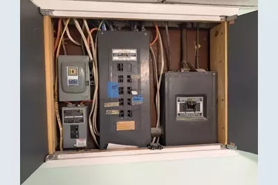 44 Bigelow St, Fall River, MA 02720 - Photo 37