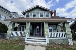 44 Bigelow St, Fall River, MA 02720 - Photo 1