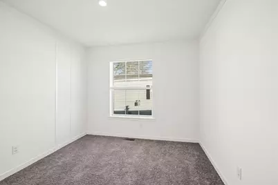19 Pinrock Drive, Sturbridge, MA 01566 - Photo 13