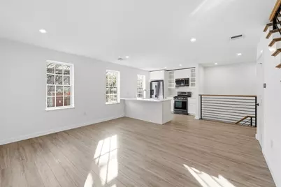 289 Central St, Lowell, MA 01852 - Photo 5