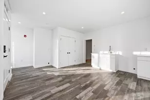 289 Central St, Lowell, MA 01852 - Photo 17