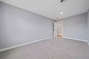 13 Broadway, Raynham, MA 02767 - Photo 17