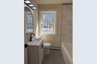 40 Craigie Ave, Haverhill, MA 01830 - Photo 9