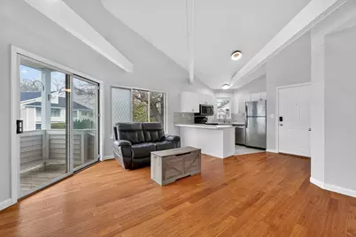 750 Whittenton St #221, Taunton, MA 02780 - Photo 9