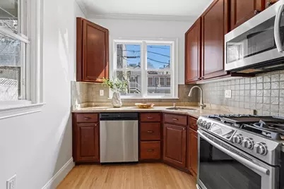 36 Mercer St #1, Boston, MA 02127 - Photo 5