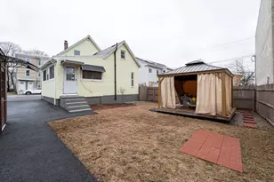 10 Fay St, Lowell, MA 01852 - Photo 31