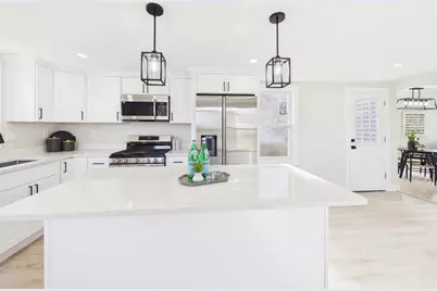 5 Weaver St, New Bedford, MA 02740 - Photo 5